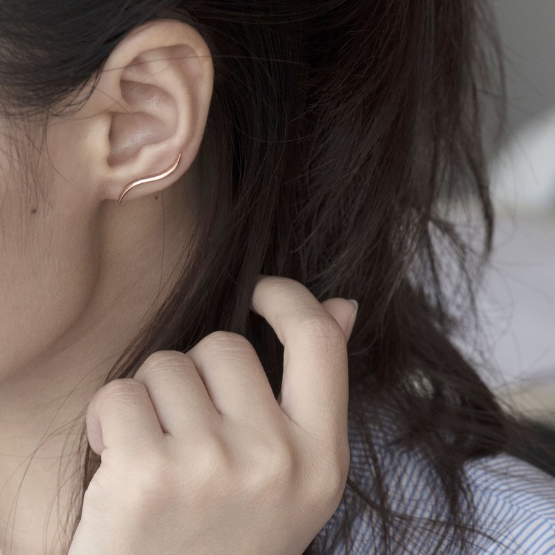 S.Leaf Pendientes delicados de escalador de plata de ley para