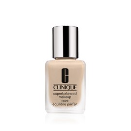 Clinique Superbalanced™ Makeup