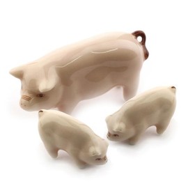 MyTinyWorld Dolls House Miniature Ceramic Pig With Two Piglets