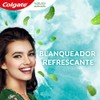 Colgate Pasta Dental Natural Extracts Bicarbonato y Menta 90 g
