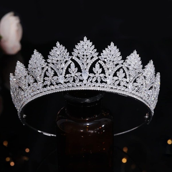 Aoligrace Luxury AAA Cubic Zirconia Wedding Tiaras and Crowns for Women Tall Princess Headpiece Full CZ Sweet 16 Hair Jewelry