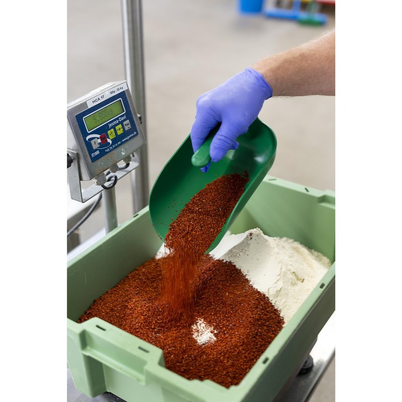 Vikan Ergonomic Scoop, 2 Litre, Green