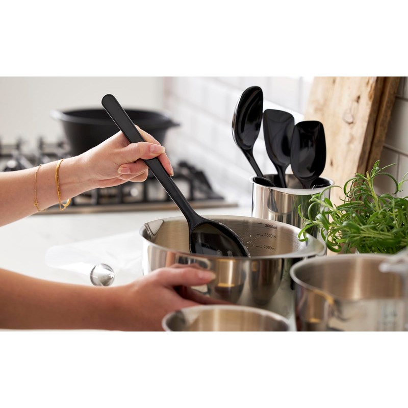 Rosti New Classic Serving Spoon 29.4 x 6.7 x 5.7