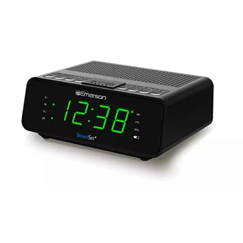 georglasko_8 Alarm Clock AM FM Radio AC & Battery Powered