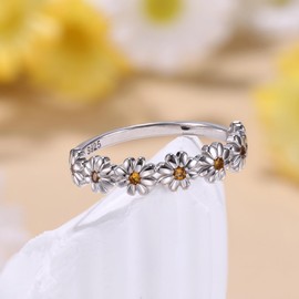 Milacolato Women's Daisy Ring 925 Silver Women's Rings Women 18 Carat Gold Filled Hawaiian Ring with Colourful Cubic Zirconia Highly Polished Comfort Fit Statement Wedding Ring, Silver
