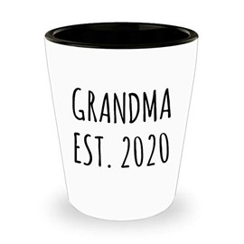 HollyWood & Twine Grandma Est 2020 Grandmother Reveal Gifts Grandma New Grandma Gift Idea for Grandma Baby Announcement Ceramic Shot Glass
