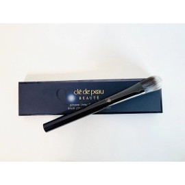 Clé de Peau Beauté Cle De Peau Beaute Fluid & Cream Foundation Brush ( Length: 15 cm) NIB