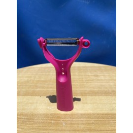 Tupperware Universal Vegetable Potato Peeler Horizontal Pink   New