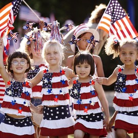 LAIAMER 7PCS 4th of July Accessories Fourth of July Light up Necklaces, Patriotic 7 Bulb Red Blue White Stars Necklace, Glow Necklace for Independence Day Memorial Day Parades Party Favors