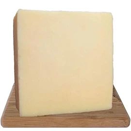 Prairie Breeze Cheddar Cheese (2 x 1 pound)