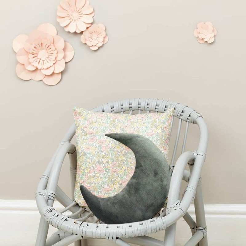 Thedecofactory Moon Shaped Cushion Grey Extra Soft 30 x 45