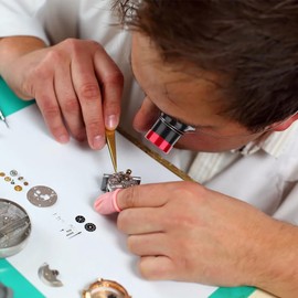 10X Watchmaker Magnifier, Watch Repair Loupe Jewellers Magnifying Glass Magnifying Eyepiece Aluminum Alloy Magnification Jeweller’s Eye Glasses Lightweight Tool for Jewellery Diamonds Coins Engraving