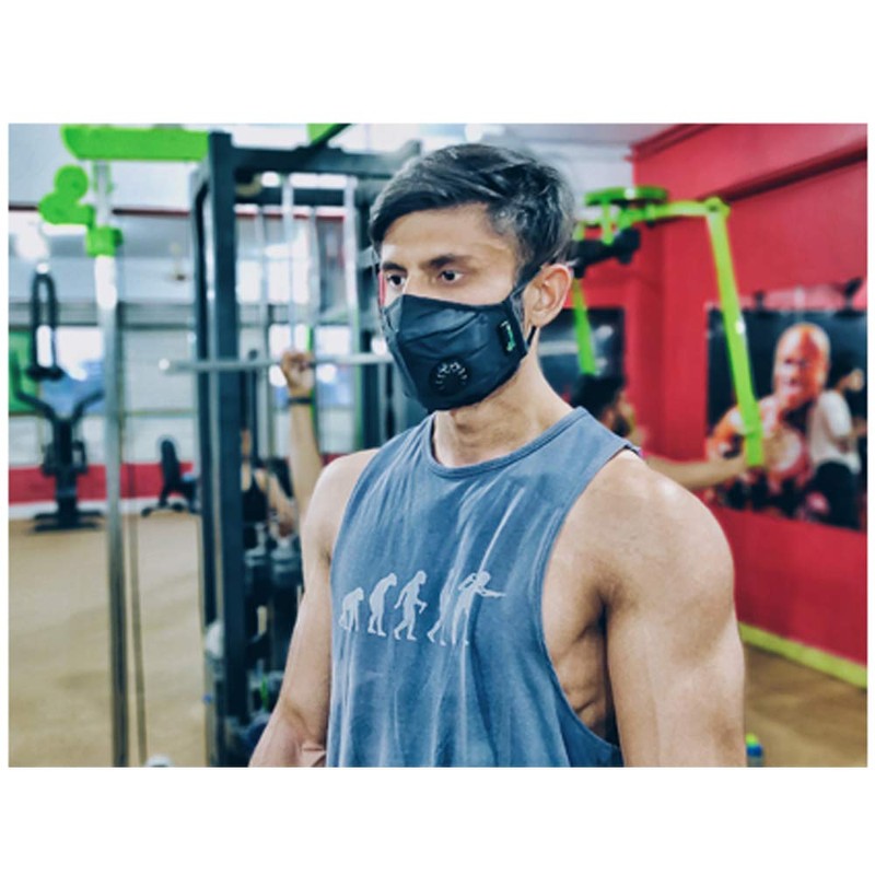 MountainAir Dust Mask-1 Face Masks With 4 Carbon Air Filter