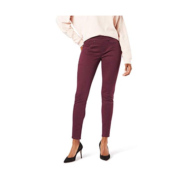 Levi Strauss Signature Women's Totally Shaping Pull-on Skinny Jeans (Available