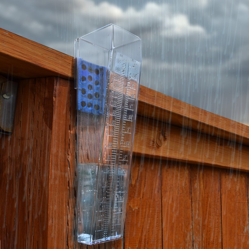 OUTWEST TRADING Professional Outdoor Rain Gauge 6 Inch Capacity for