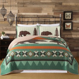Soul & Lane Rustic Cabin Bear Quilt Set - King Size with 2 Shams, Wilderness Lodge Bedding with Country Nature Theme, Forest Quilted Bedspread with Outdoor Motif for Ski Lodge and Lake House