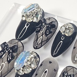 Random design handmade nail tips - long stiletto / 랜덤 디자인 수제네일팁 - 롱 스틸레토