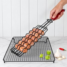 Hot Dog Grill Basket for BBQ Cooking – Easy-Flip Sausage Holder with Long Handle for Camping and Outdoor Grilling