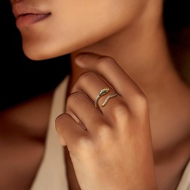 Frigotine Dainty Gold Snake Ring for Women, Trendy Statement Gothic Punk Stackable Retro Cuff Serpent Rhinestone Size 7 Rings Thanksgiving Prom Jewelry Gift