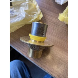 Jones Stephens PEXALGAS 32 mm(1" eq.) TH x 1” MPT Flange Brass Flexible Gas Termination Fitting