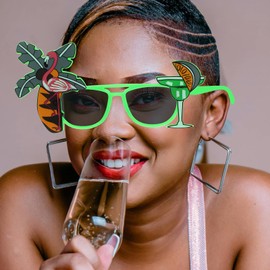 4pcs Hawaiian Party Sunglasses Funny Glasses: Summer Beach Novelty Glasses Photo Props Accessories for Birthday Luau Photo Decorations