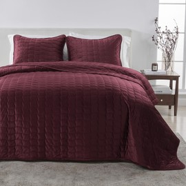 Great Bay Home Velvet Twin Size, Red Quilt Set - Dual-Sided Velvet, Heavyweight 2-Piece Bedding Set - Ultra Soft, Quilted Box-Stitched and Down-Alternative Fill (Twin/Twin XL, Merlot)