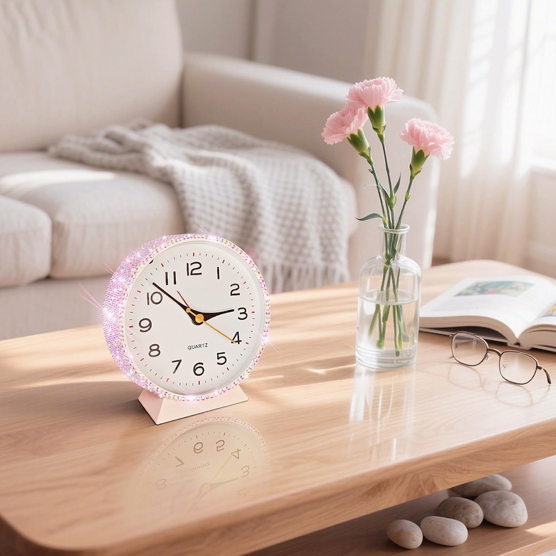 Yivaiks Shiny 4.5" Analog Alarm Clock，Bling Small Silent Retro Desk
