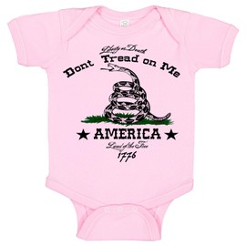overol para bebé con diseño de bandera de Gadsden con texto en inglés "Don't Tread On Me", rosado bebé, 12 meses