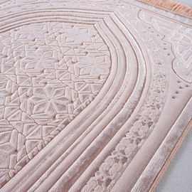 Modefa Luxury Velvet Prayer Rug with Prayer Beads | Soft Elegant Muslim Turkish Janamaz Sajada Carpet for Men and Women | Plain Solid Prayer Mat Ramadan Eid Gift - Najma (Pink)