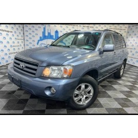 BASF Touch Up Paint for Toyota / Lexus vehicles with paint code 8N6, Bluestone.