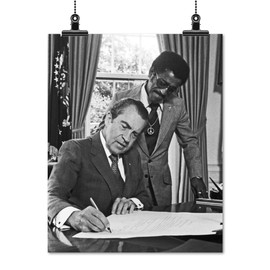 ClassicPix Print 11x14: President Nixon with Sammy Davis, Jr., 1971