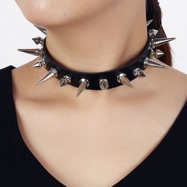 Deelfel Women's Choker Black PU Leather Spike Necklace Punk Goth Rock Festival Coordinating Accessory Unique Style Rock Fashion Essential