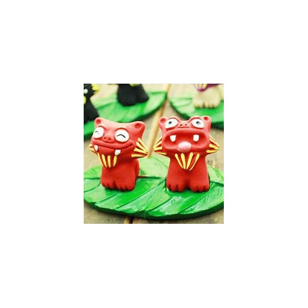 Kubakasaya Shisa Figurine Okinawa Souvenir Entrance Pair Petit Shisa Red