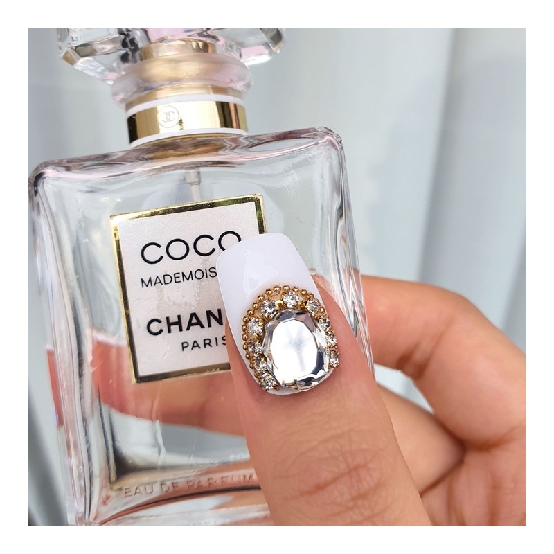 Royal White Handmade Nail Tips - Almond / 로얄 화이트
