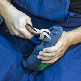 Bent Needle Nose Pliers - Hand Pincers for Shoe Repair - Multifunctional Heavy Duty Curved Needle Pliers for Shoe Repair Hemming Sewing Pressing Crafting