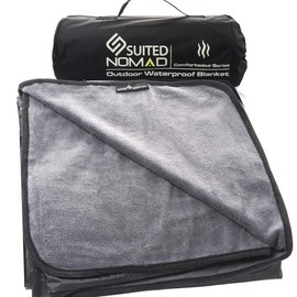SUITEDNOMAD Large Waterproof Outdoor Stadium Blanket, Windproof and Warm Double Sided Fleece Throw, Great for Cold Weather Camping,Picnic,Sports,Festivals,Dogs - Color: Red/Navy
