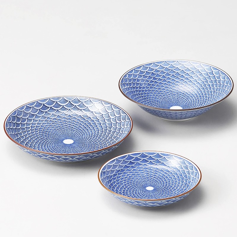 Kyoritsu Pottery Hasami Pottery Mido Kiln Tokuko Bowl, Seigai Wave