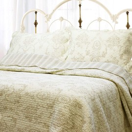 Cozy Line Home Fashions French Medallion 100% Cotton Bedding Quilt Set, Beige Ivory Rose Flower Reversible Coverlet Bedspread (Cream Eggnog, Queen -3 Piece)