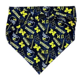 Mich-igan Football Pet Bandana (Medium)