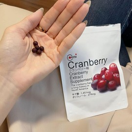 【皮も種も丸ごと】クランベリー粒 31g（155粒入） COREBI 自然由来成分だけのサプリ【賦形剤 保存料 着色料 無添加】クランベリージュースにはない便利さ コレビ
