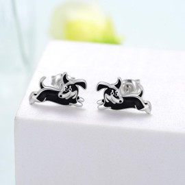 Fuguangju Dachshund Earrings 925 Sterling Silver Cute Dachshund Stud Earrings Puppy Dog Dachshund Gifts for Women Girls, Sterling Silver, No Gemstone