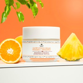 Nature Spell Vitamin C Face Cream Moisturiser 100ml, Radiant Face Cream Infused With Japanese Wakame Seaweed, Targets Dark Spots, Made in the UK