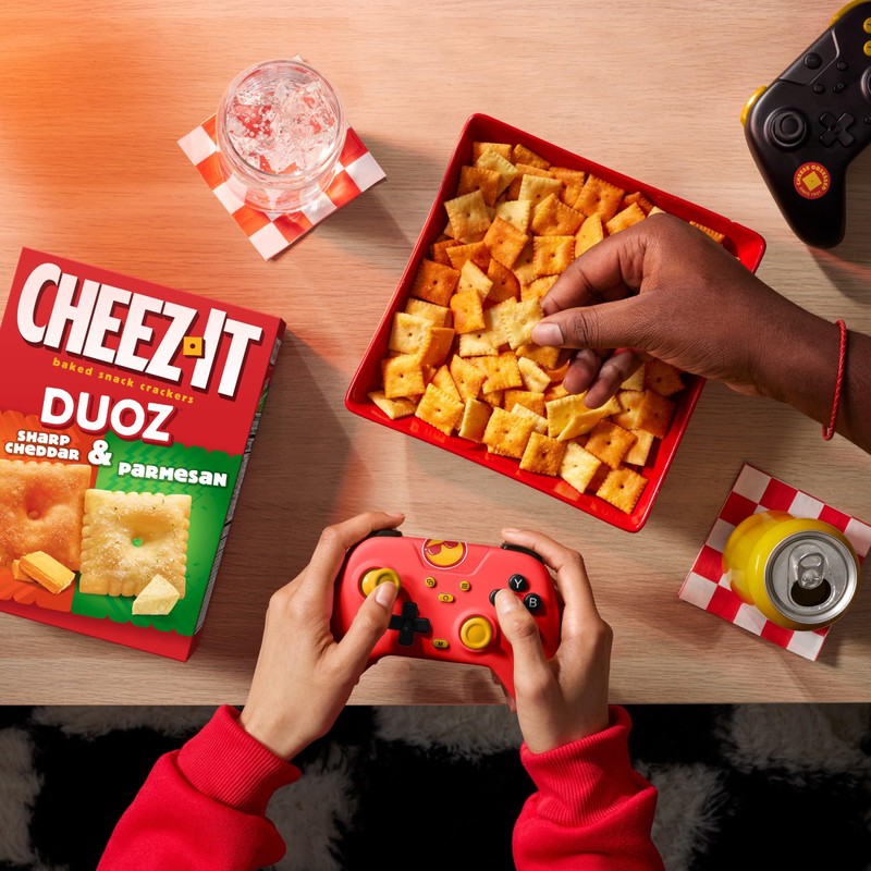 Cheez-It DUOZ Baked Snack Crackers, Lunch Snacks, Sharp Cheddar and