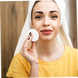 NOLITOY 200 Pcs Thickened Three Layer Cotton Rounds for Makeup Remover Facial Cotton Pads for Easy Makeup Removal Soft and Skin Friendly Pads for Skincare