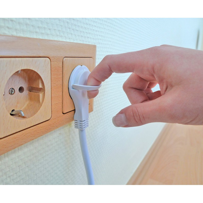 Kopp 143502087 Extension with Schuko Plug, white, 143502087