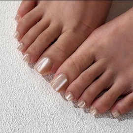 Brown Press on Toe Nails Short Square Acrylic Toenails Fake Toenails with Solid Color Designs Glossy Glitter Glue on Toenails Natural in Summer False Nails for Women DIY Manicure 24PCS