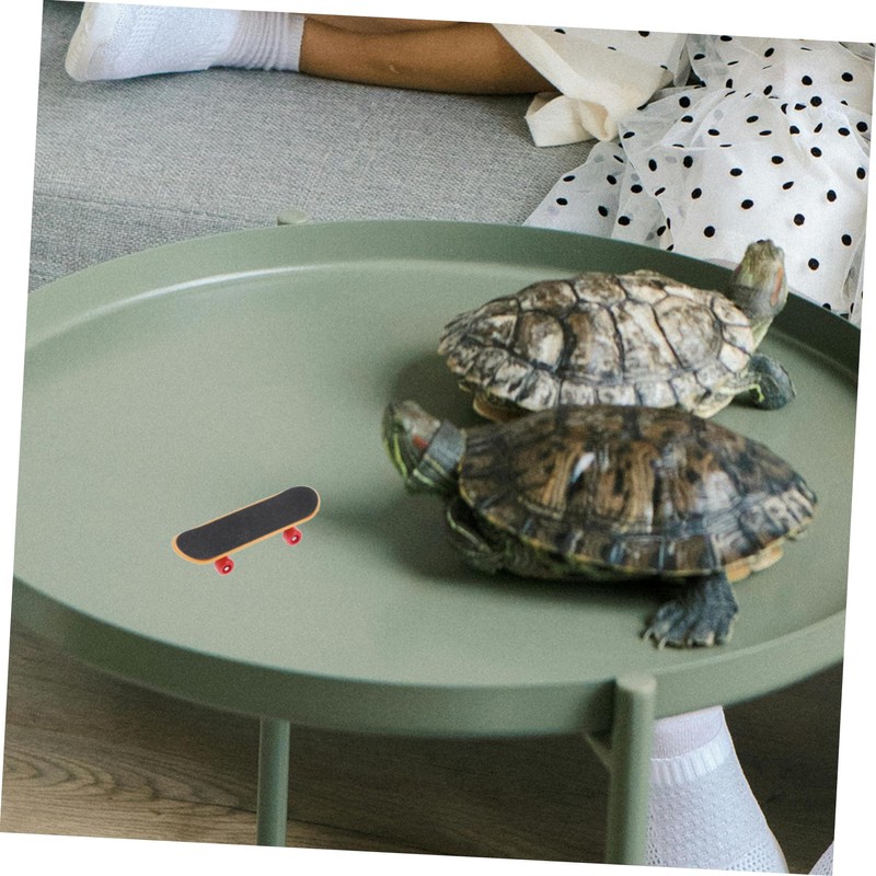 Levemolo Pet Turtle Skateboard Bearded Dragon Scooter Accessories for Tortoises