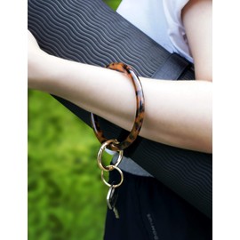 Heesch Bangle Key Ring Bracelet Keychain Key Ring Bracelet for Women, Acetate Circle Keyring for Wrist (Red Tortoise)