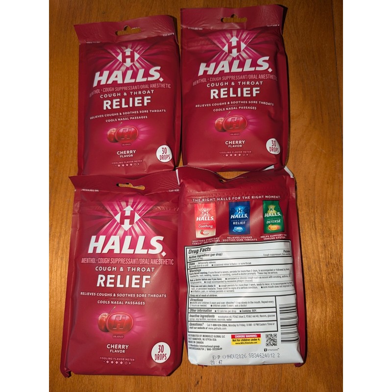 HALLS 4 Packs x 30 Halls Cherry Menthol Sore Throat