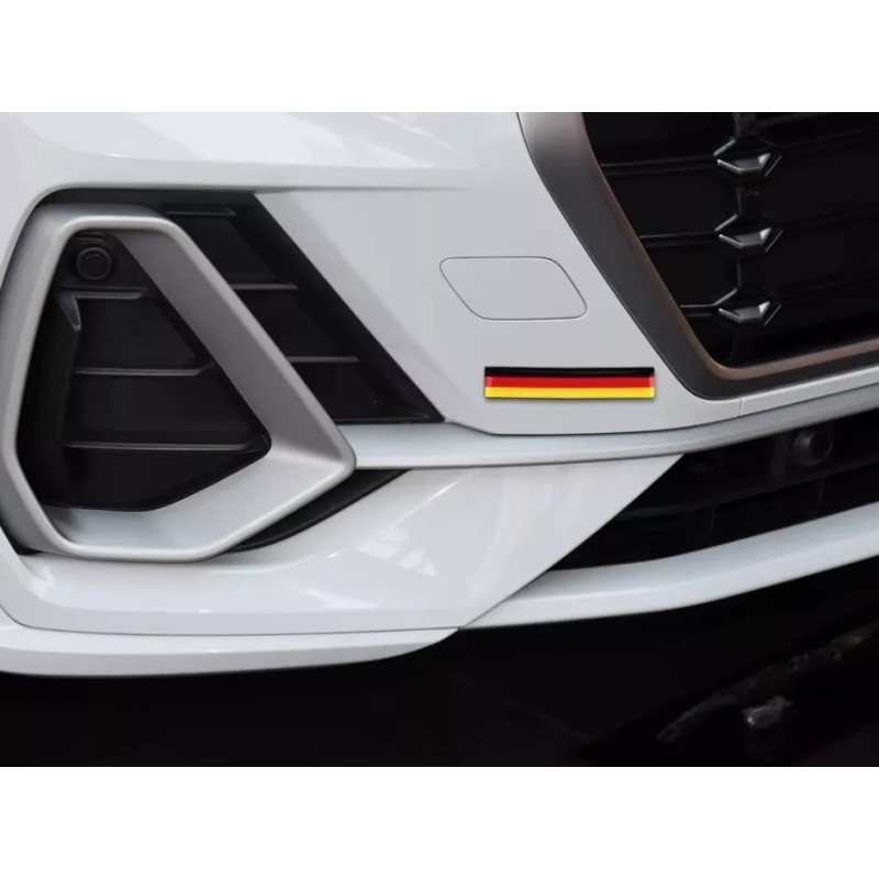 DIGIART INTERNATIONAL GERMAN GERMANY FLAG 3D EPOXY CAR EMBLEM SET